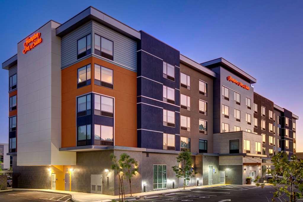 Hampton Inn & Suites Ontario רנצ'ו קוקמונגה מראה חיצוני תמונה