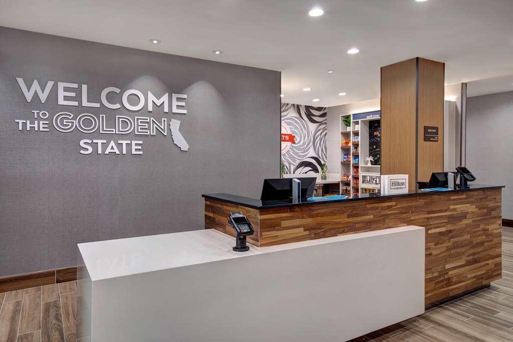 Hampton Inn & Suites Ontario רנצ'ו קוקמונגה מראה חיצוני תמונה
