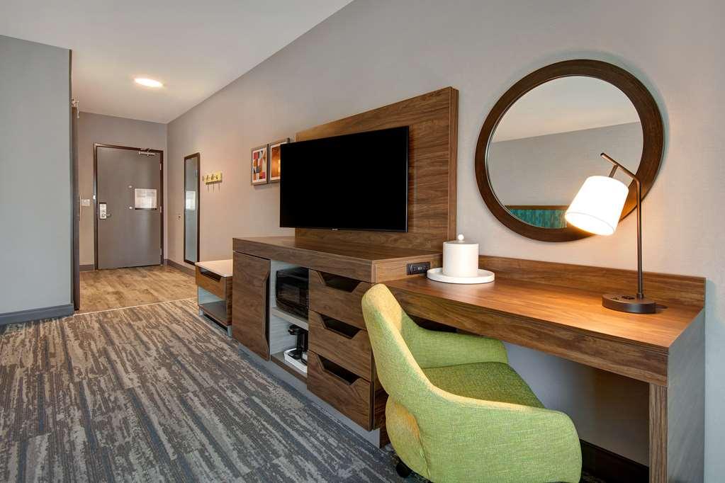 Hampton Inn & Suites Ontario רנצ'ו קוקמונגה חדר תמונה