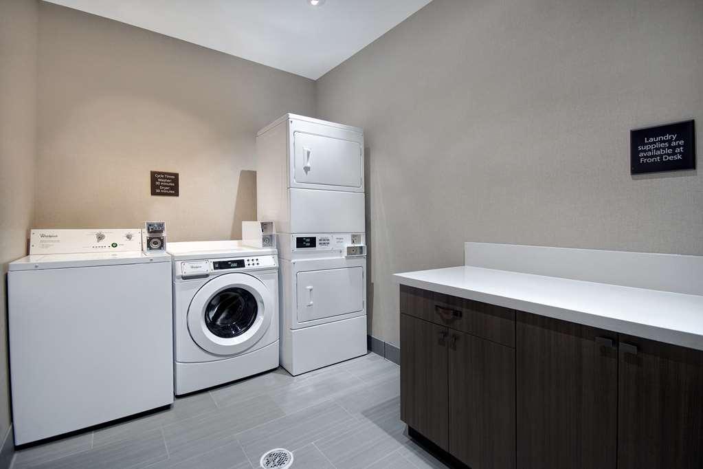 Hampton Inn & Suites Ontario רנצ'ו קוקמונגה מתקנים תמונה