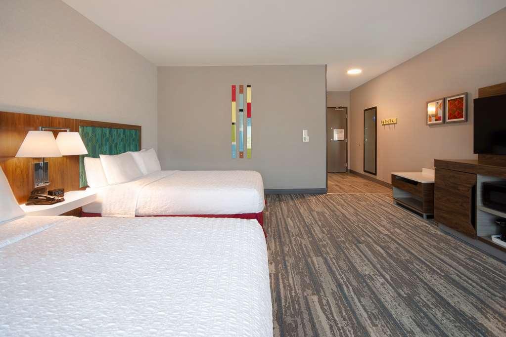Hampton Inn & Suites Ontario רנצ'ו קוקמונגה חדר תמונה