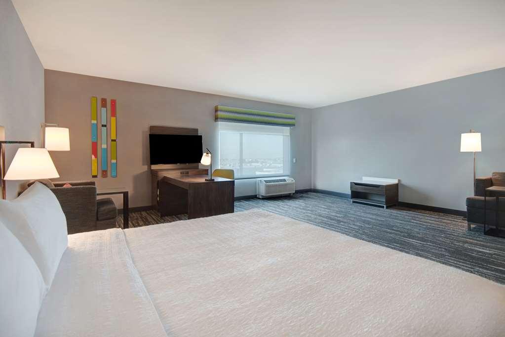 Hampton Inn & Suites Ontario רנצ'ו קוקמונגה חדר תמונה